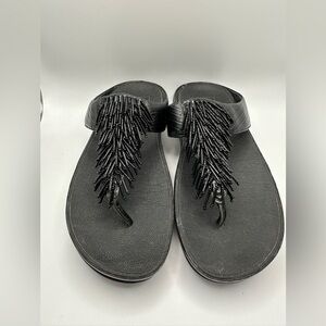 Fitflops Women’s Size 8 Cha Cha Black Sandals Beaded Thong Wedge Beach Embellish